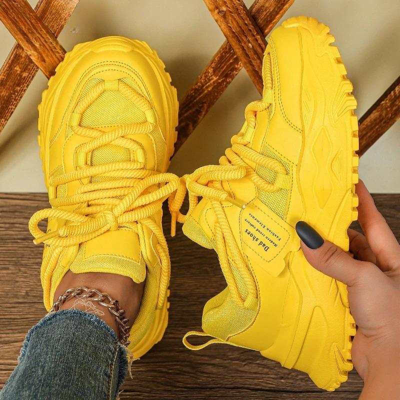 Chunky Shoes Women Trendy Platform Sneakers Height Increasing Sports Shoes Men Breathable Trainers Leisure Versatile Shoes