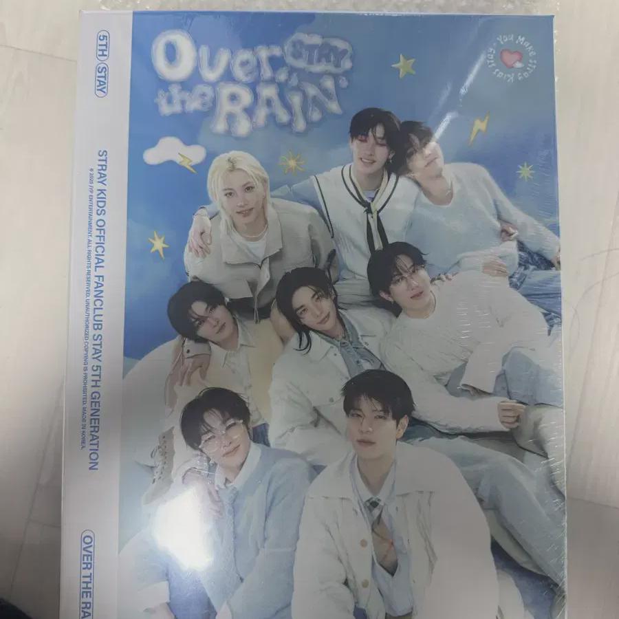 

Straykids 5-й год фан-клуба