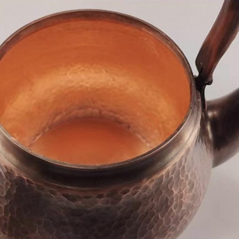 Vintage kávovar z čisté mědi, Ručně kovaný s texturou tkaniny, Přenosný, 1200 ml, Zesílený, Tepelně odolný, Konvice s filtrem, Ručně vyrobená čajová konvice