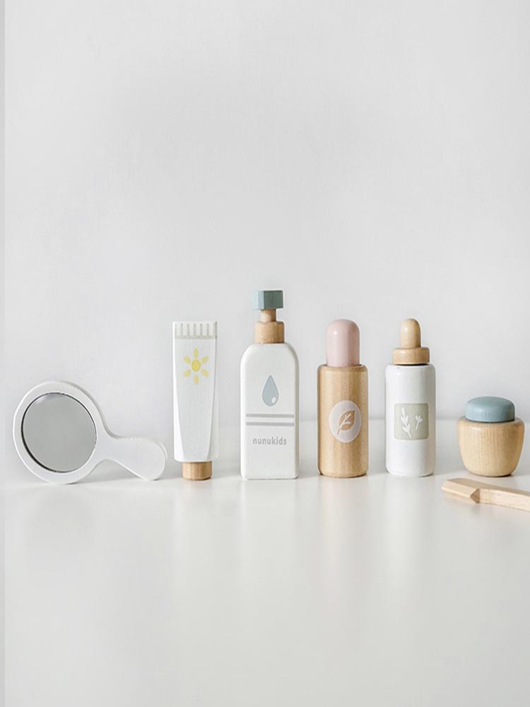 Girls Pretend Play Kid Make Up Beautiful Makeup Set Hairdressing Simulation Wooden Toy For Girls Children Dressing Cosmetic