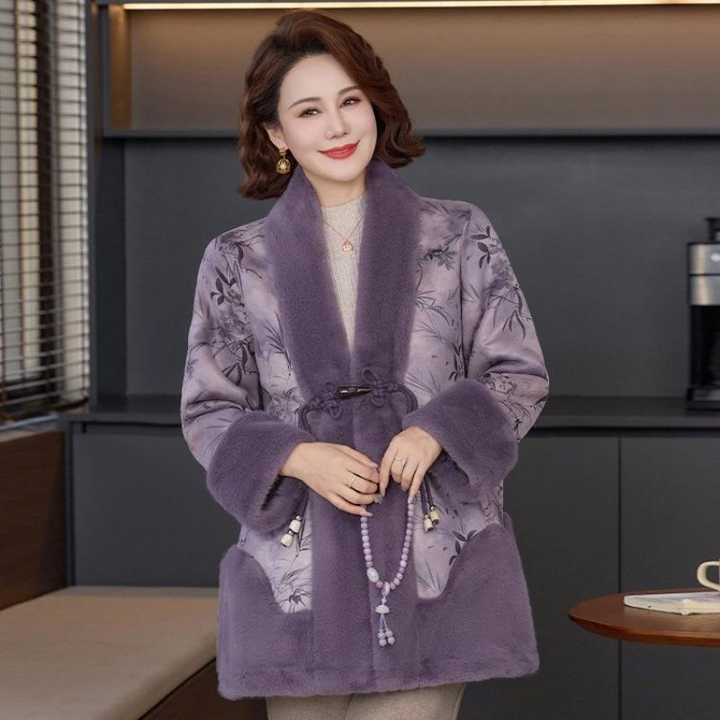 

Medium mother winter mink velvet noble coat middle-aged and elderly women thickened fur integrated coat L [recommended 80-50 kg]
