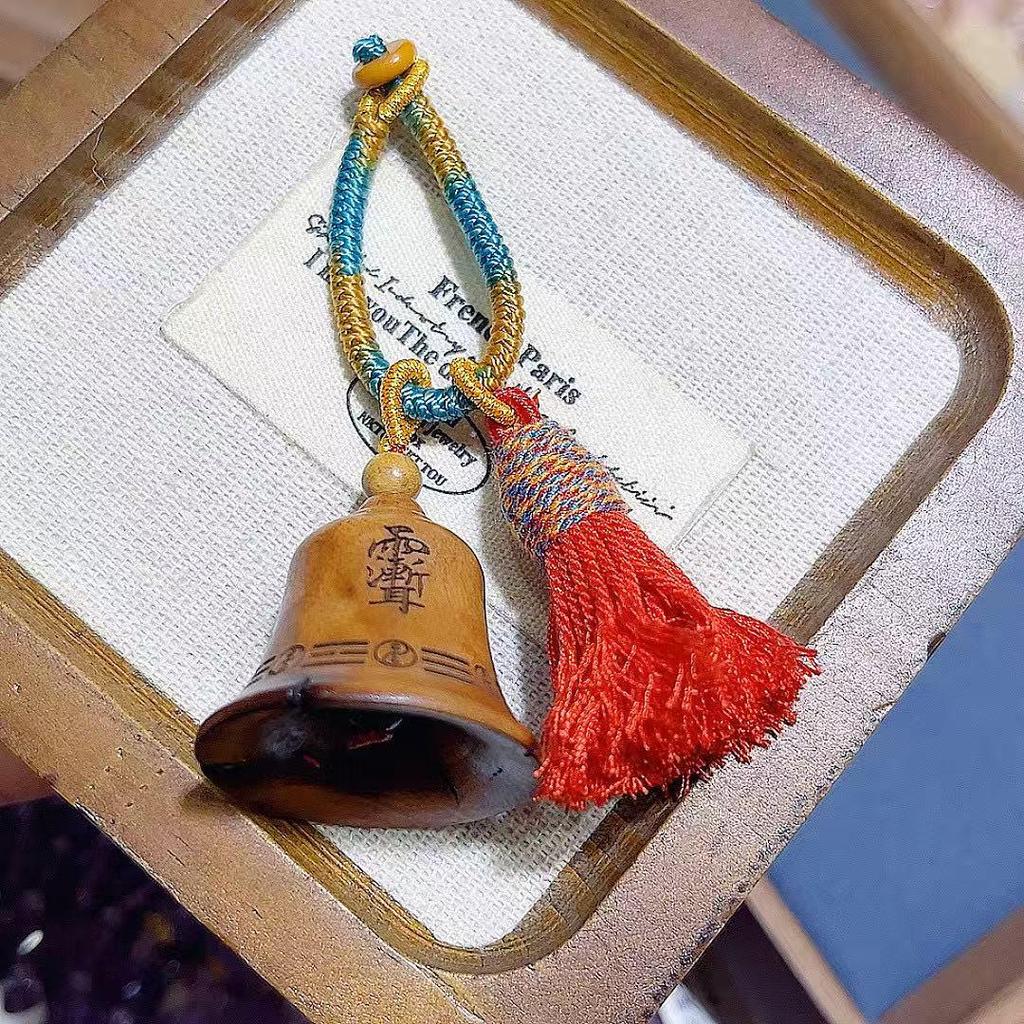 Lightning-Struck Jujube Wood Bell Pendant Keychain - Unisex Tassel Charm & Car Ornament