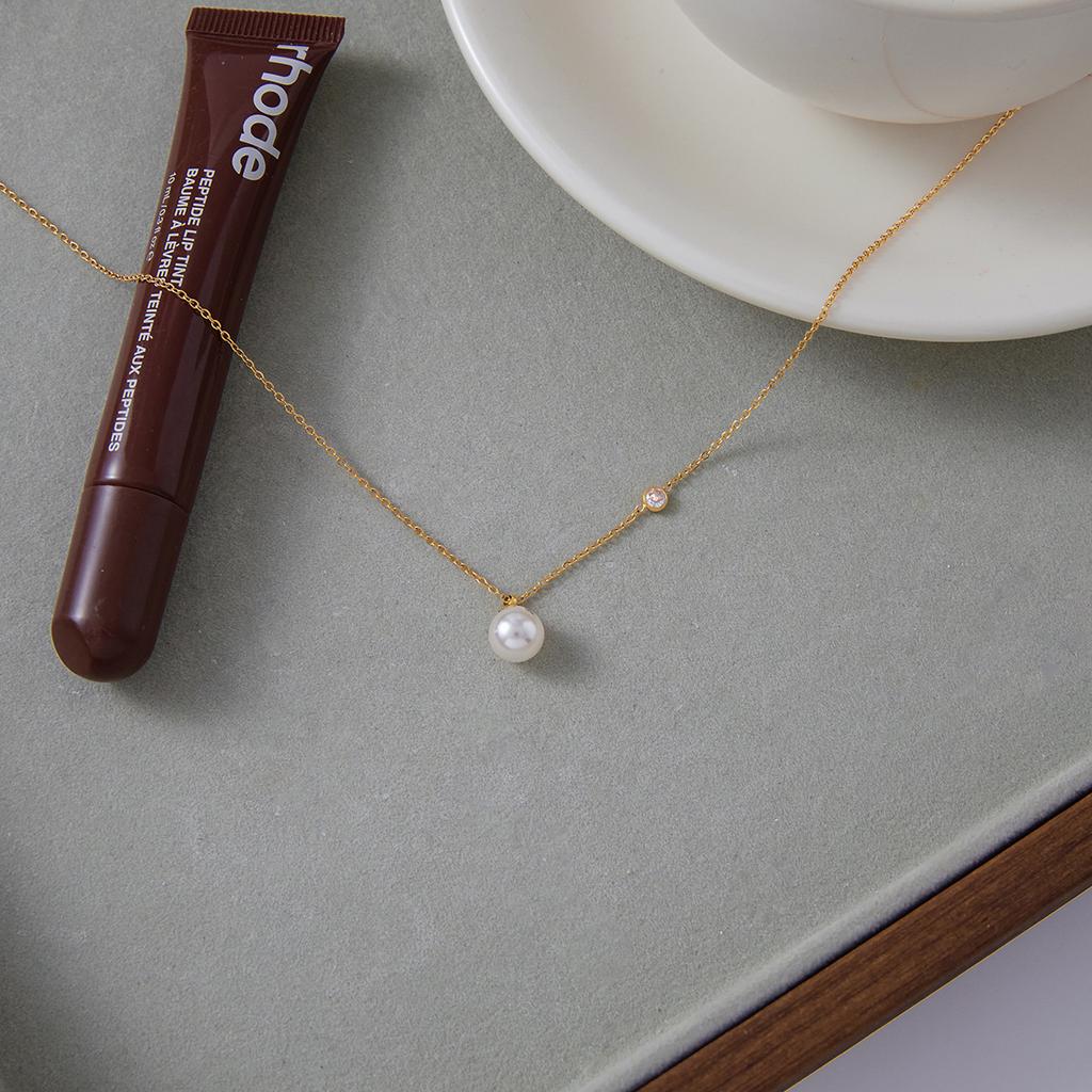 Yori Glass Pearl Geometric Pendant Necklace 18K Gold PVD Plated Popular Daily Classy Waterproof Jewelry Gift Accessory