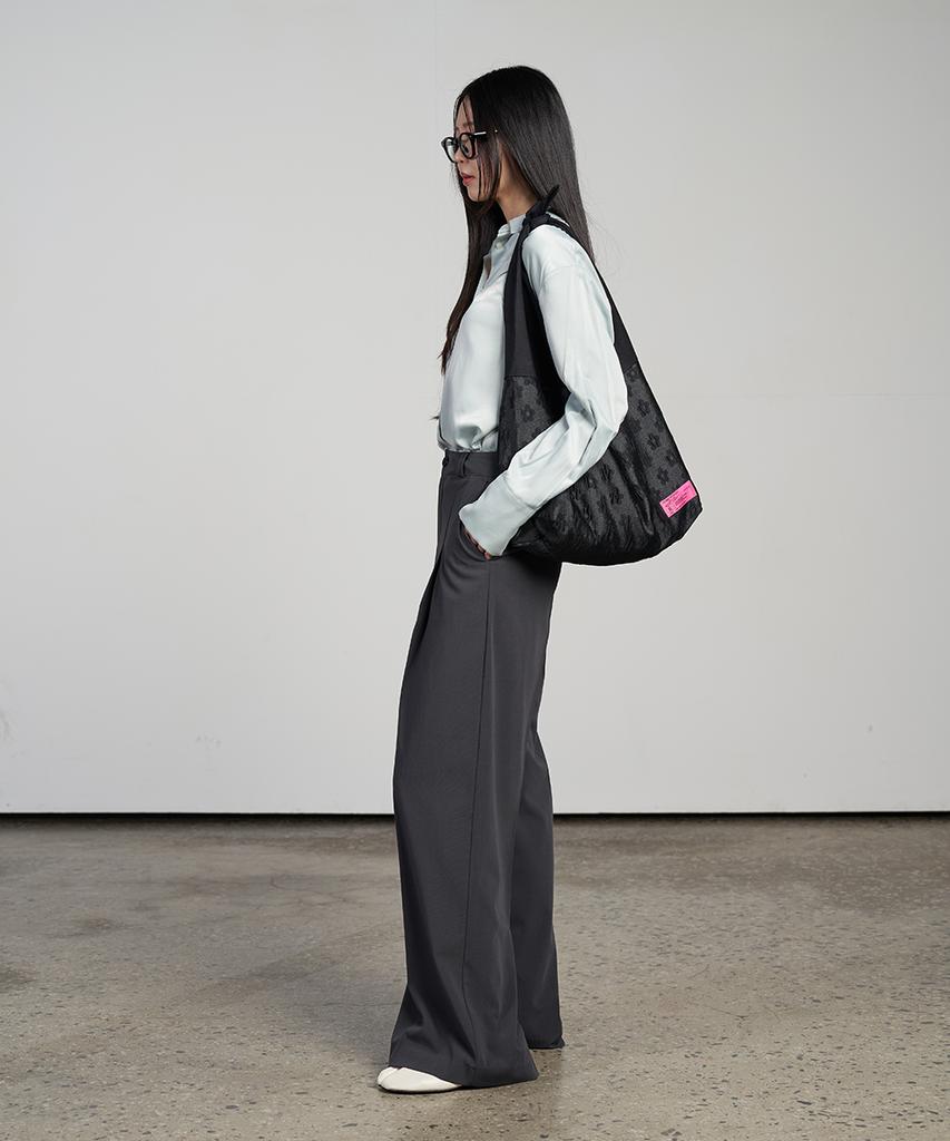 320SHOWROOM Essential Wide Slacks Charcoal
