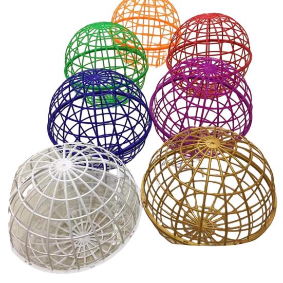 

Rolling Chicken Ball Cage Detachable Chicken Ball Plastic Mesh Enclosure Chickens Orb Cage 20cm