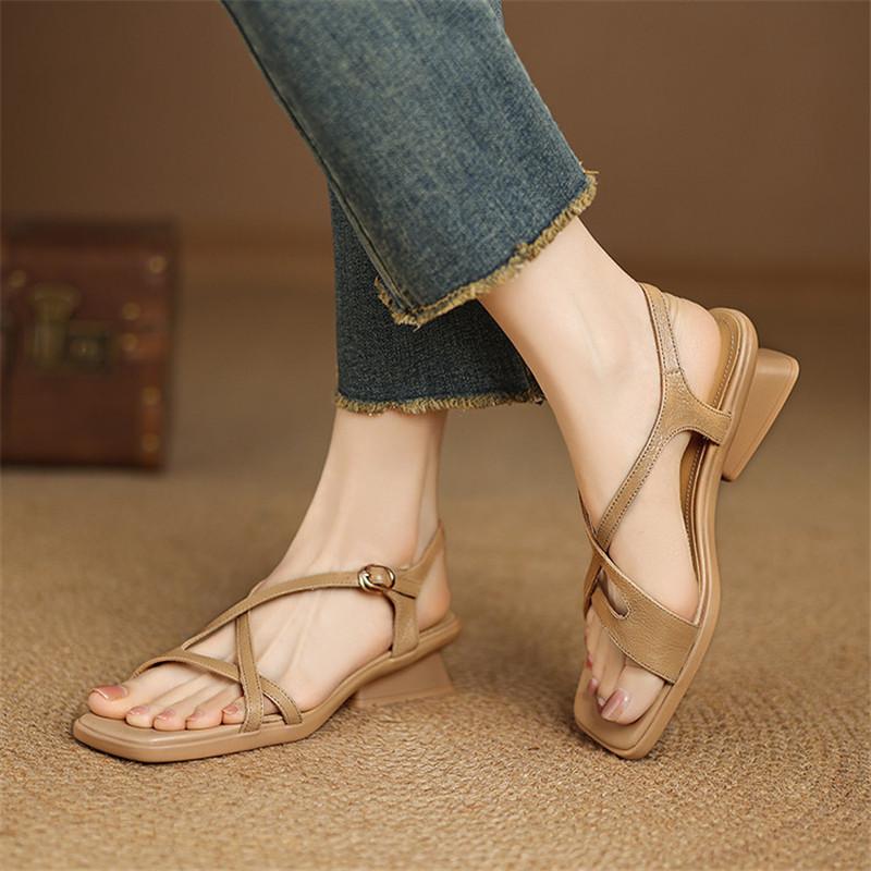 Mode Neue Sommersandalen Echtes Leder Damenschuhe Quadratische Zehenpartie Niedrige Absätze Sandalen für Damen Mode Römische Sandalen Schuhe Klobige Absätze