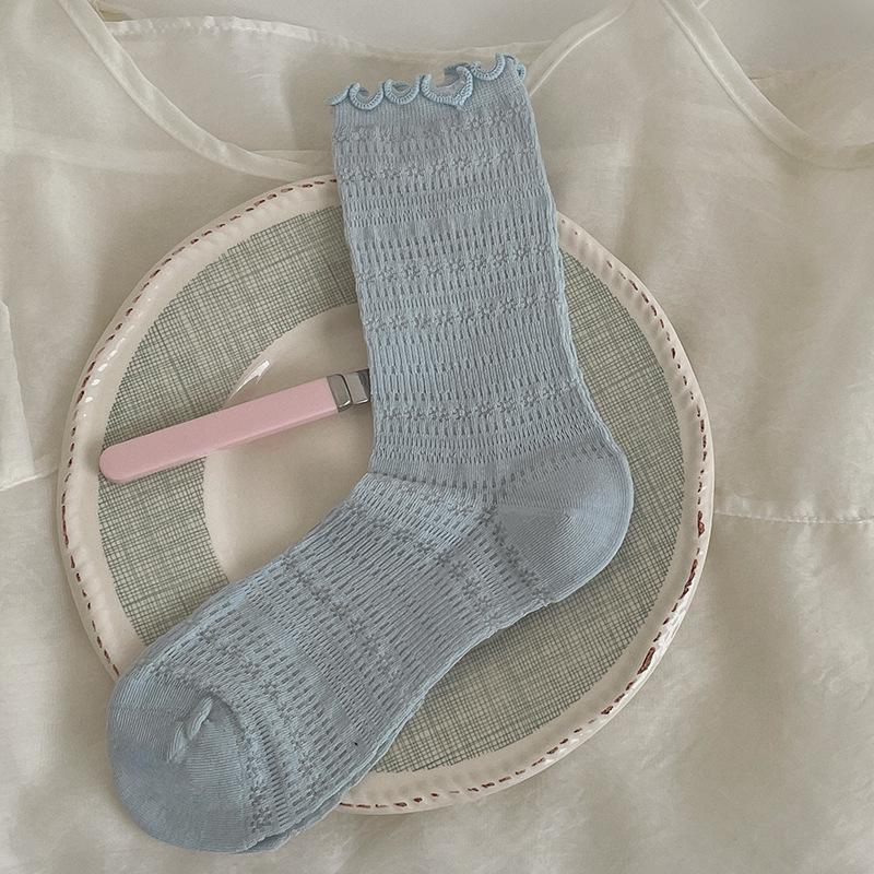 Women's Lace Mesh Mid-Calf Socks: Spring/Autumn, Cotton, Korean/Japanese Style, Ballet & Slouch Design.
