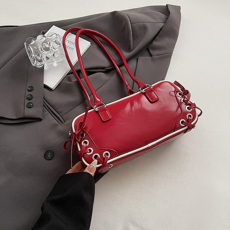 Summer Popular Small Bag Women's 2025 New Fashion Versatile Messenger Bag Portable Underarm Bowling Bag