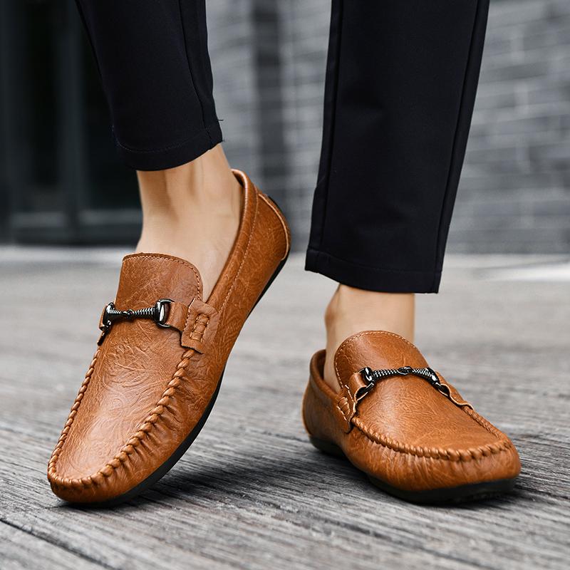 Fashion Punk Style Male Wedding Shoes Men's Handmade Leather Loafers Casual Driving Flats Handmade Slip-on Shoes New Comfy Moccasins