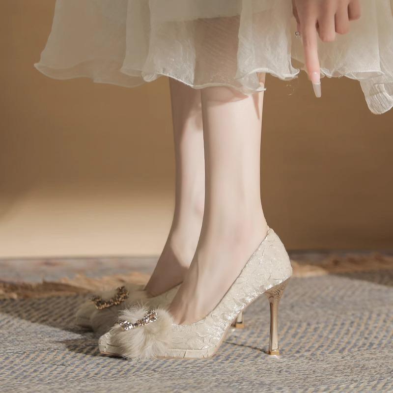 Metal buckle Mao Mao waterproof table high heels women 2025 early spring new models not tired feet thin heels rhinestone pointed single shoes women