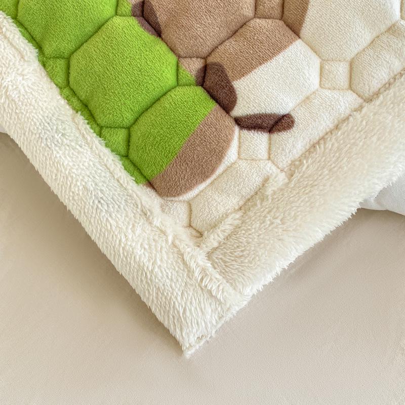 Plush Milk Velvet Mattress Pad - Thick Quilted Cushion for Dorms, Tatami, or Single Beds