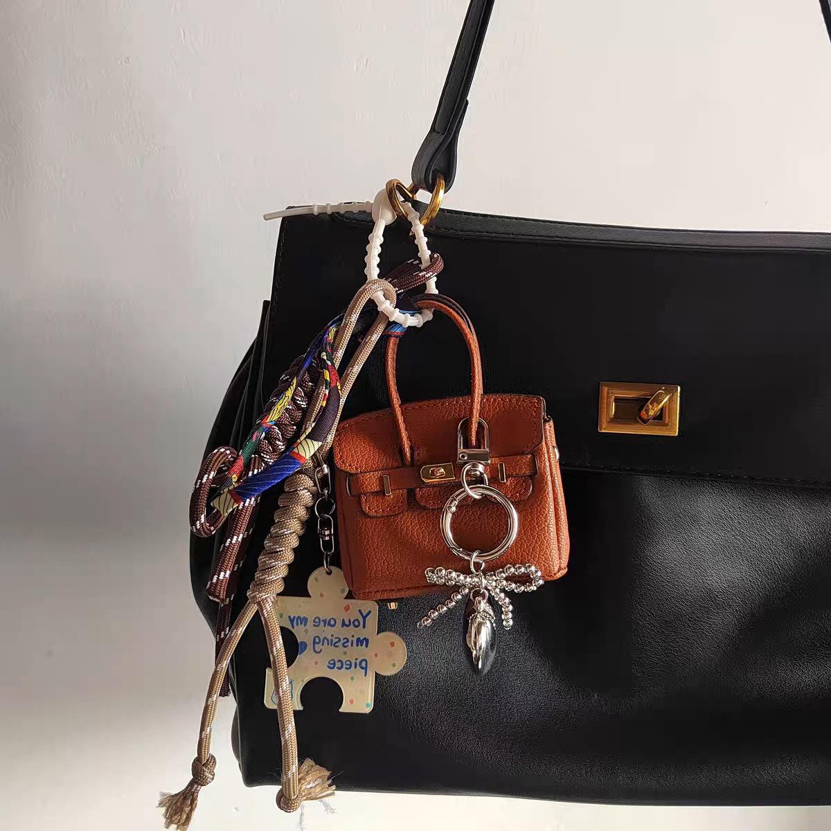

New extremely complicated bag pendant rodeo versatile bag pendant Ba Jia with lanyard fashionable key hanging