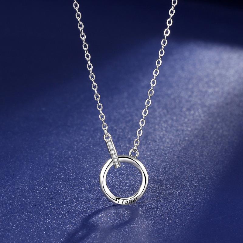 Love Mobius Ring Necklace Women's Fashion Light Luxury High-end Design Sense Love Double Ring Collarbone Chain