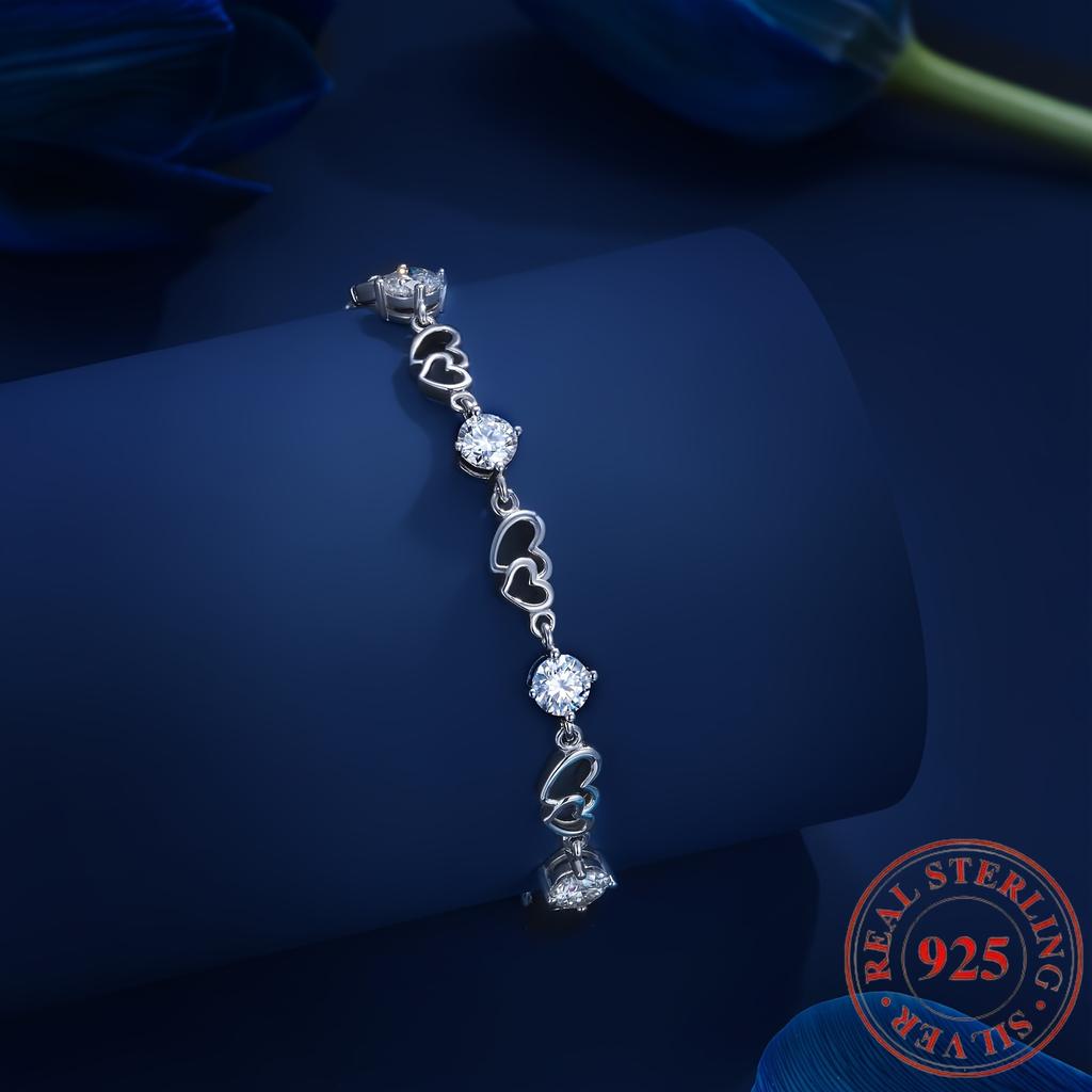 Sterling Silver Heart-shaped Elegant Ladies' Fashion Bracelet Is Suitable for Engagement, Wedding, Confession, and As a Gift for Women