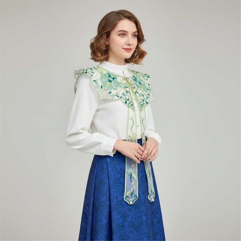 Traditional Chinese Embroidered Flower Cloud Collar with Tassels Polyester Comfortable for Cloth Accessory Cultural Wear