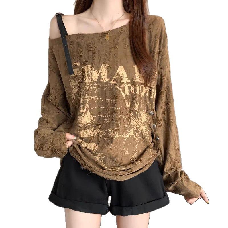 Plus Size Retro Off-the-Shoulder Long-Sleeve T-shirt for Women - Autumn Style, Loose Fit, Slimming, Versatile.