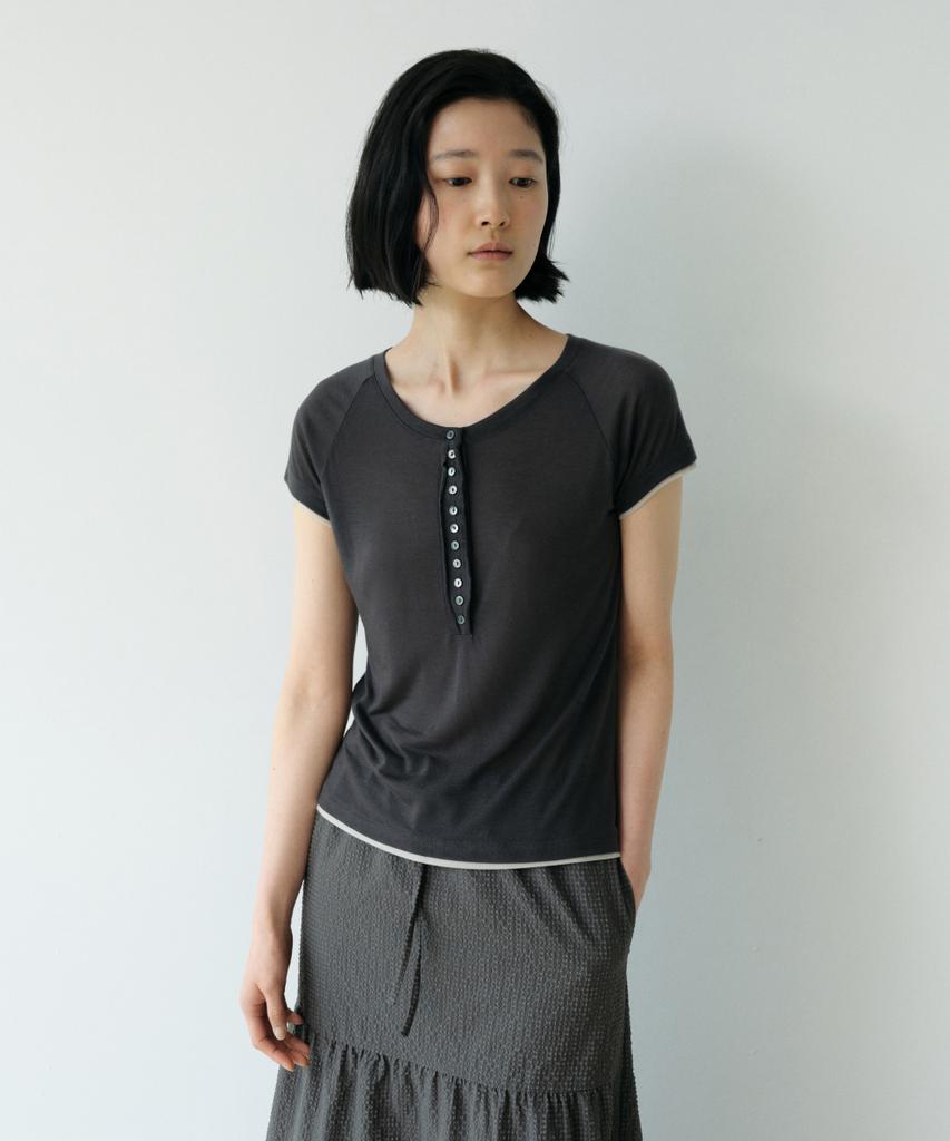 Loutaideu Button-Up Henley T-Shirt [Charcoal]