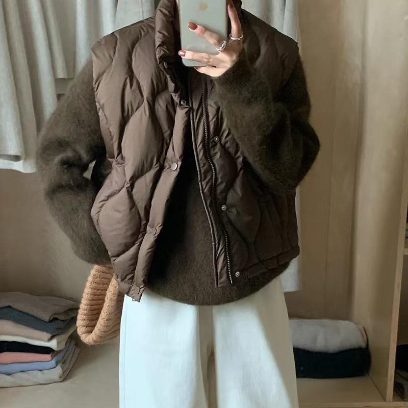 

French stand-up collar down vest women s 2025 winter fashion rhombus wavy vest light wear white duck down vest One size