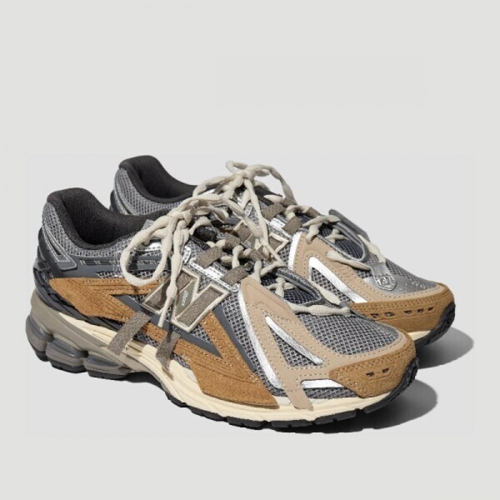 

New Balance Mesh Upper Rubber Sole Low Top Sneakers U1906aa D US12