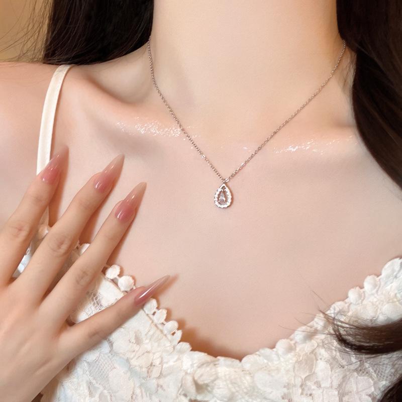 Japanese & Korean Style Geometric Titanium Steel Necklace - Women's Clavicle Chain Collection