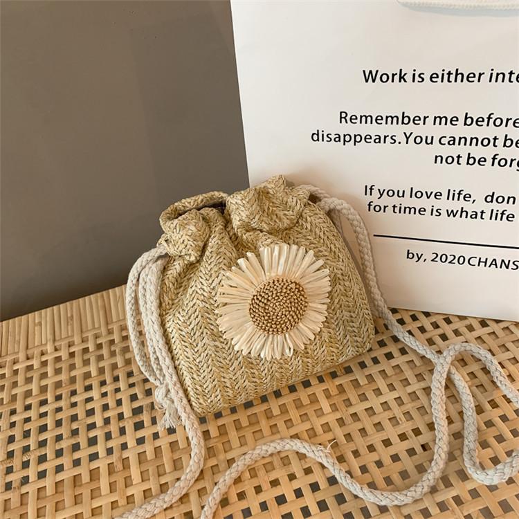 

Summer Popular Straw Bag Flower Small Bag Female 2026 New Yankee Bucket Bag Seaside Vacati Woven Bag хакі