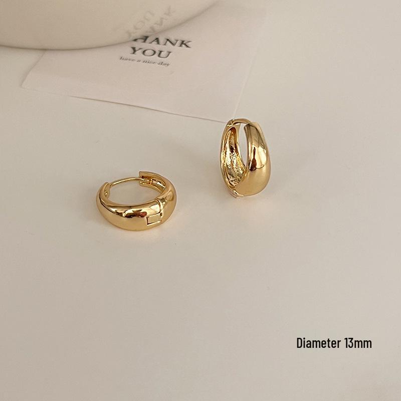 

Роскошные серьги-кольца из металла для женщин – Трендовый нишевый дизайн 2023