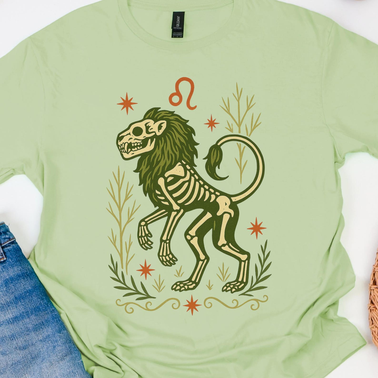 Leo Zodiac T-Shirt: Folk Art Astrology Lion Horoscope Tee 2XL