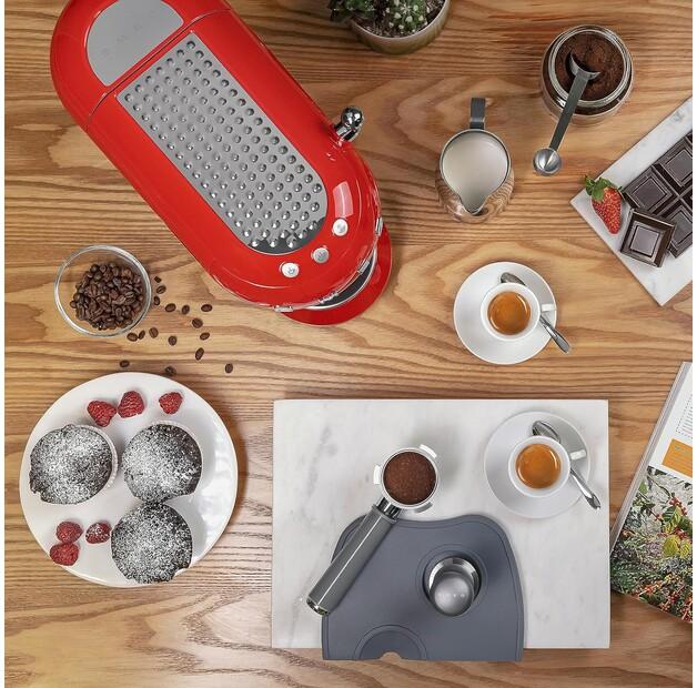 Кофемашина Smeg ECF01RDEU