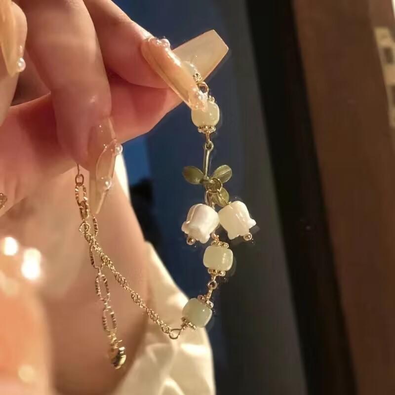 New simple lily of the valley bracelet women's imitation Yu pendant niche design temperament adjustable bracelet female girlfriend gift