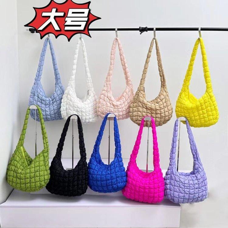New Fashionable Pleated Cloud Bag Versatile Single Shoulder Portable Dumpling Bag Large Capacity Down Cotton Underarm Women's Bag