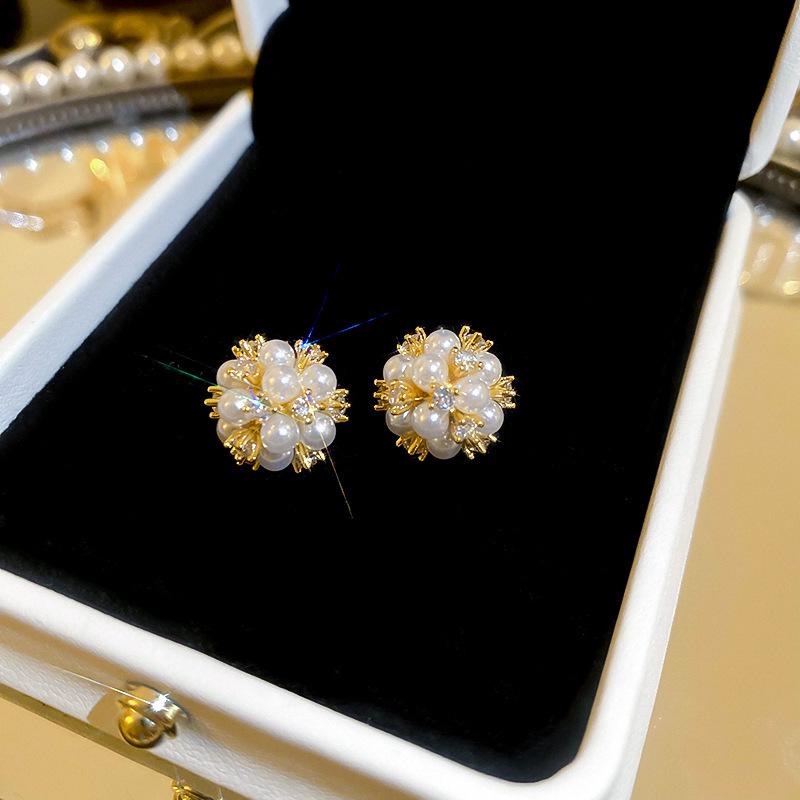 Gold-Plated Zircon Pearl Stud Earrings – Luxurious, Versatile & Fashionable Design