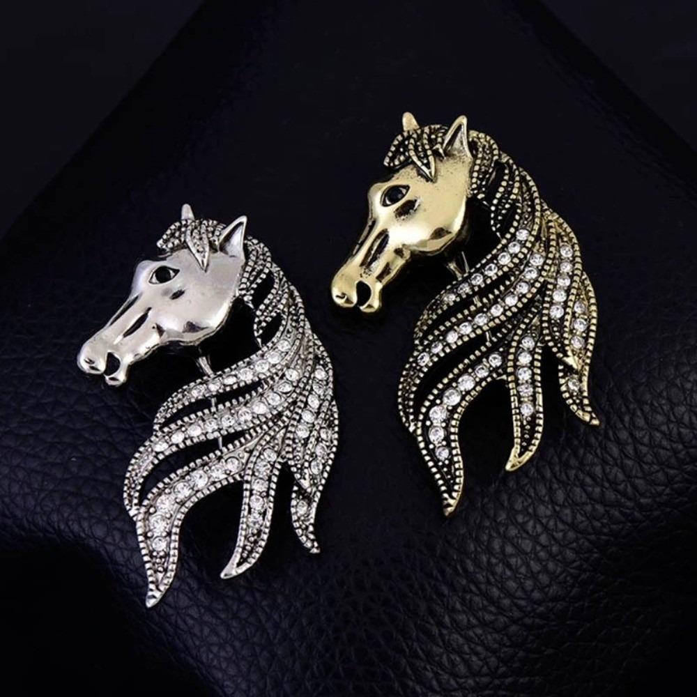 Luxury Retro Animal Brooch Crystal New Year Lapel Pin Exquisite Vintage Horse Brooch Formal Events