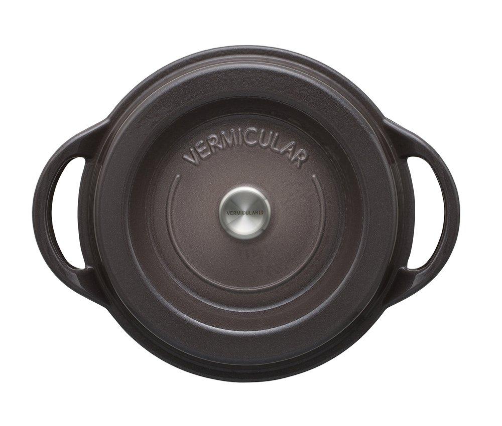 Vermicular Oală email turnată, 22 cm, maro perlat, gătit anhidru, carte specială de rețete inclusă oală rotundă BRN22R