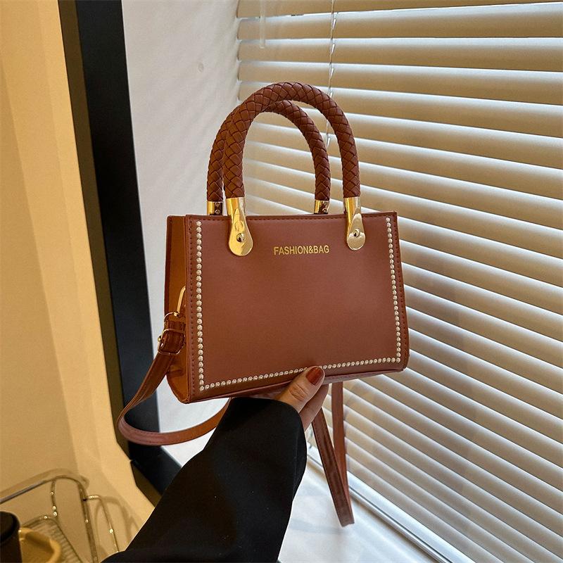 Casual women's portable solid color women's bag 2025 popular new trendy fashion shoulder bag crossbody small square bag