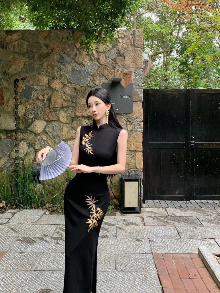 2026 High-End Black Qipao: Slim, Retro-Style Dress for Summer Engagements