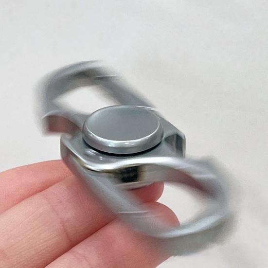 Breloczek ze stopu cynku Fidget Spinner Wytrzymały Gadżet EDC Otwieracz do butelek Wielofunkcyjne narzędzie 3 w 1