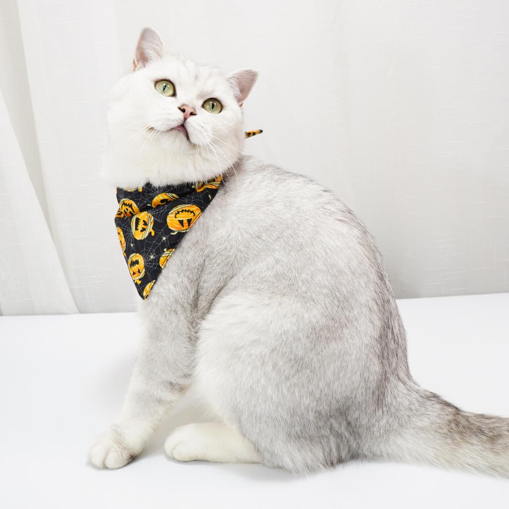 Halloween Pet Bandana Bib Polyester Triangle Scarf for Cats Dogs Fashion Accessory Holiday Costume Dress Up