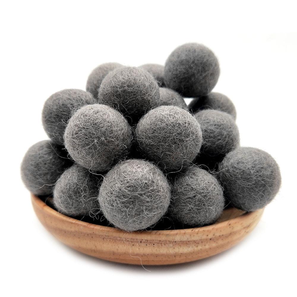 Barevné 2cm vlněné bambulky na vánoční ozdoby a DIY plstění jehlou