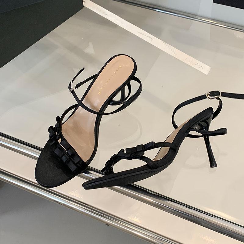 Fashion Fashion Round Toe Footwear Ladies Thin Heels Sandals Shoes Luxury Female Butterfly-Knot Elegant Women Heeled Sandals Shoes