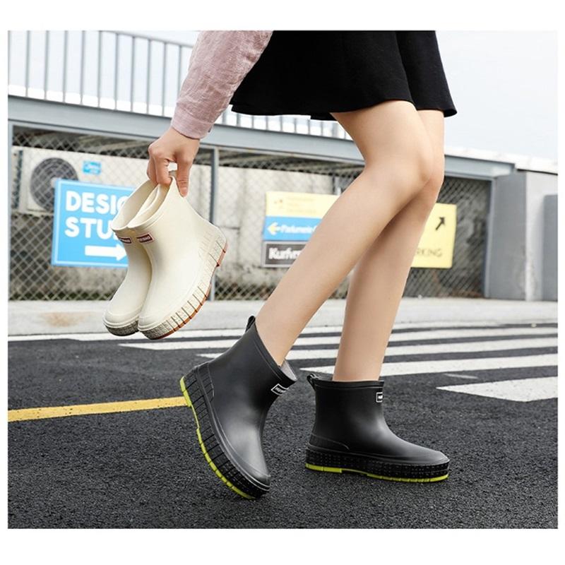 Women's Autumn And Winter Fashionable Short Tube Rain Shoes Waterproof Rubber Shoes