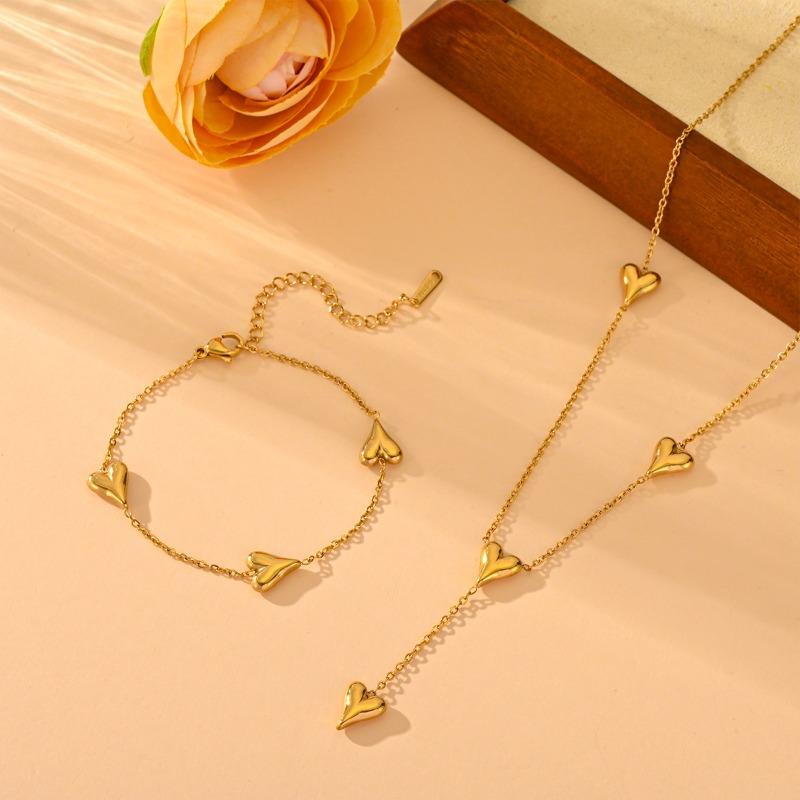 Meier Su necklace women's niche design heart bracelet titanium steel jewelry set