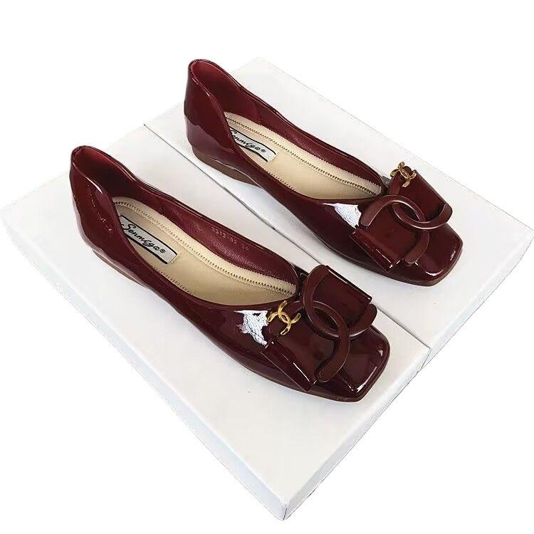 Versatile flat-soled single shoes women's soft leather flat-heeled shallow-mouth work shoes 2025 summer new square head red wedding shoes