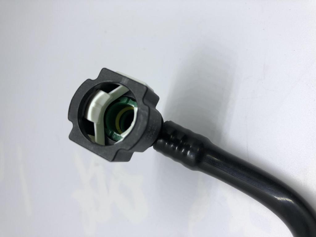 Mercedes-Benz W211 Engine Cooling Auxiliary Water Vent Pipe (2114702764)