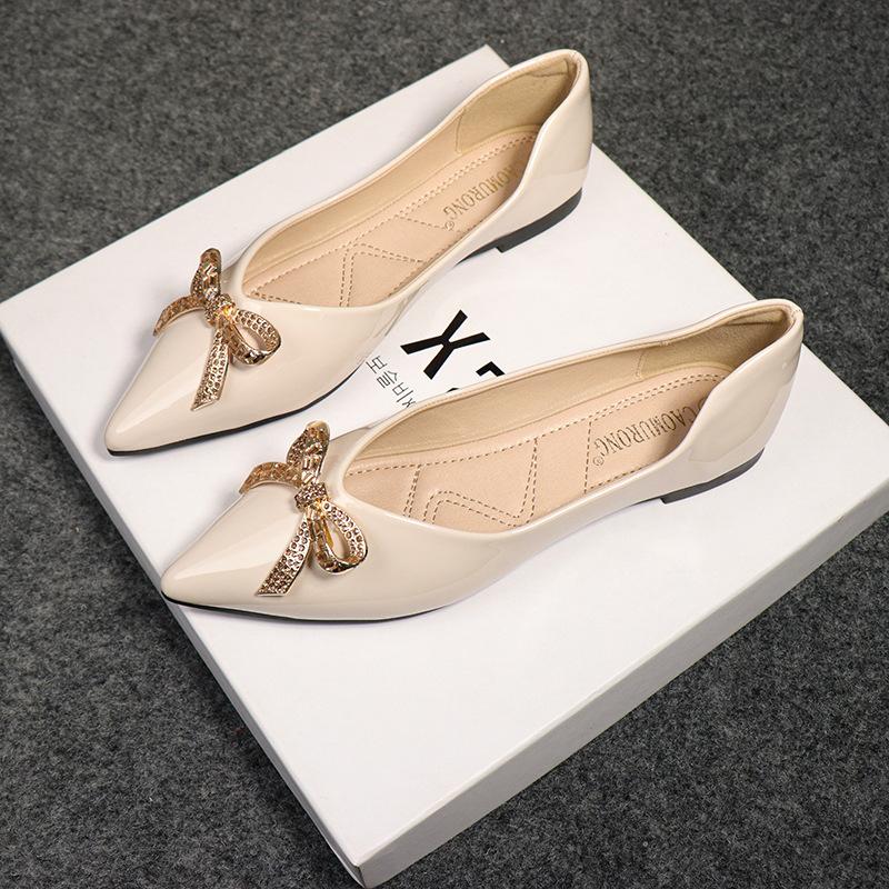 Neue Damen Flache Schuhe Mode Lackleder Goldene Schleife Freizeit Schuhe Slip-on Loafer