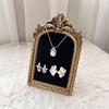 Classical Photo Frame Jewelry Showcase Flannel Lined Resin Construction Earring Necklace Holder For Home Retail Use
