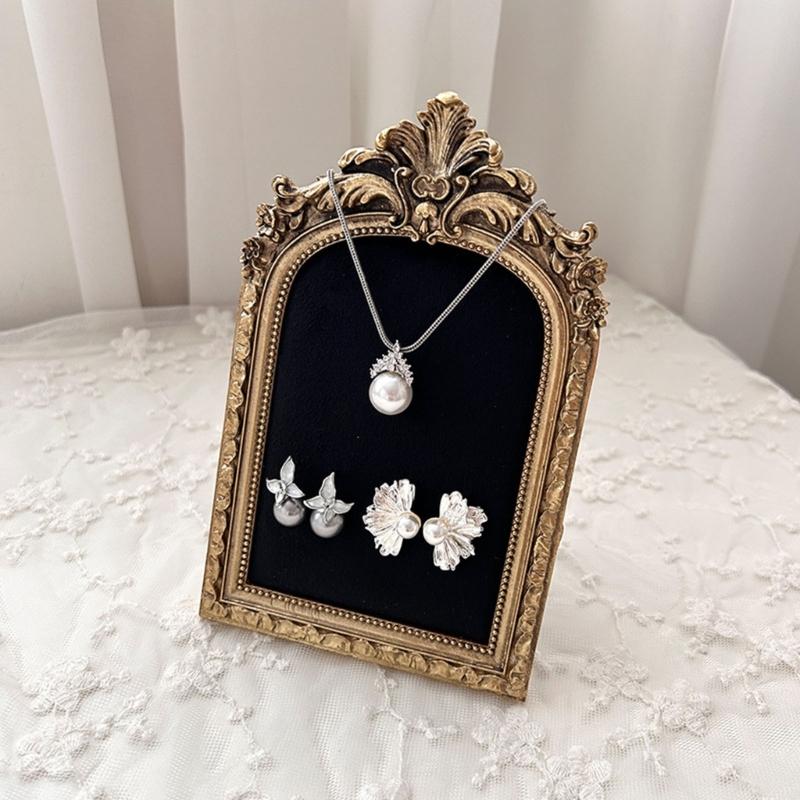 Classical Photo Frame Jewelry Showcase Flannel Lined Resin Construction Earring Necklace Holder For Home Retail Use