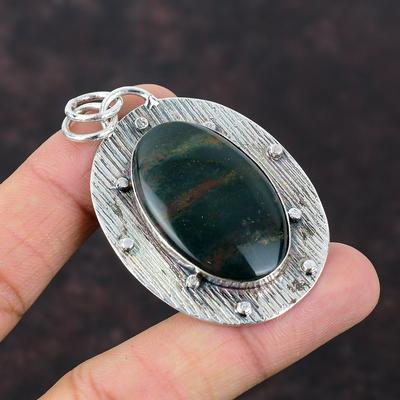 Blutstein Anhänger 925 Sterling Silber Anhänger Ein hochwertiger Edelstein Anhänger Silberschmuck als Geschenk Handgefertigter Anhänger Heilstein Anhänger
