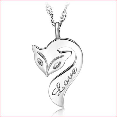 Temperamento Collana Placcata Oro da Donna Pendente Volpe di Fuoco, Girocollo Corto Gioielli da Donna Versione Coreana della Moda