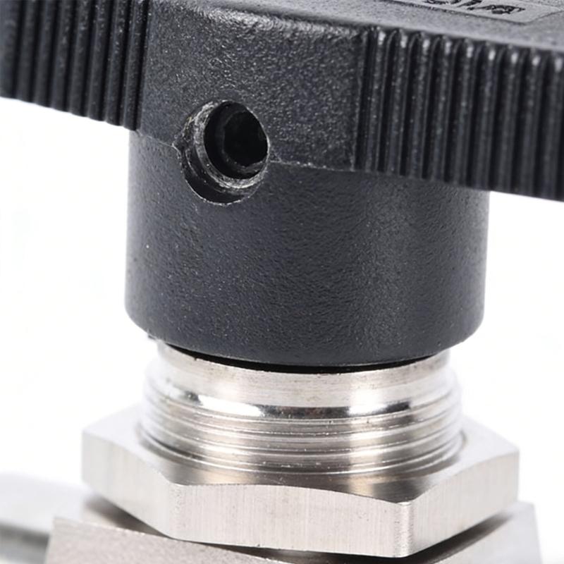 Durability High Temperatures Resistant Stainless Steel Three Way Valves Compacts Design Easy Assembly