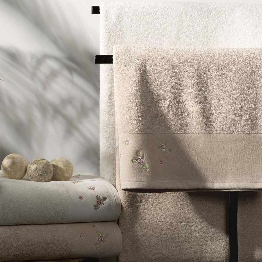 Dalia Towel With Floral Embroidery 50X90 Cm Beige